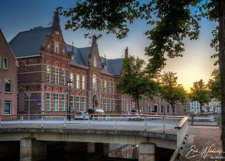 De voormalige Vloeddijkkazerne in Kampen