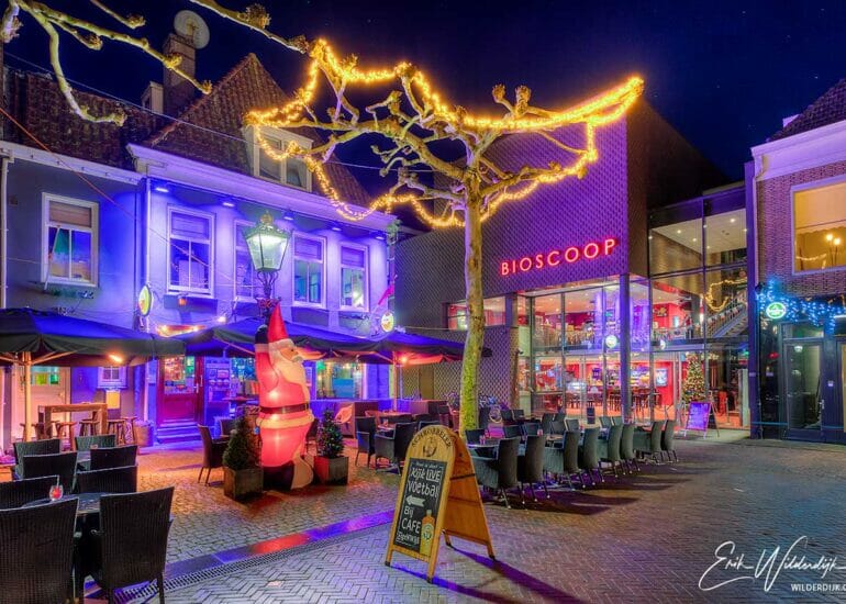 De Plantage in Kampen sfeervol verlicht in de avond